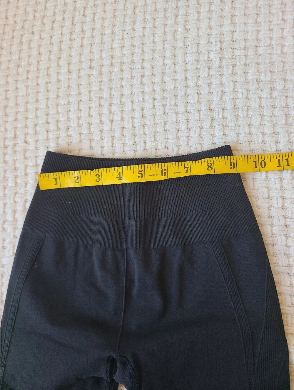 Lululemon Black Leggings Crop Size 4